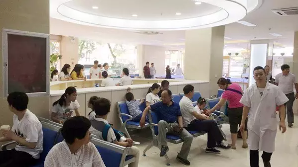 小兒眼病專家岳以英教授7月親診名額開始預約！