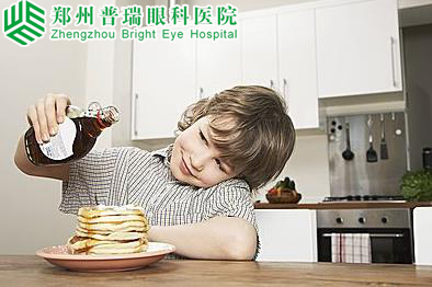 暑期當(dāng)注意，過度用眼要不得