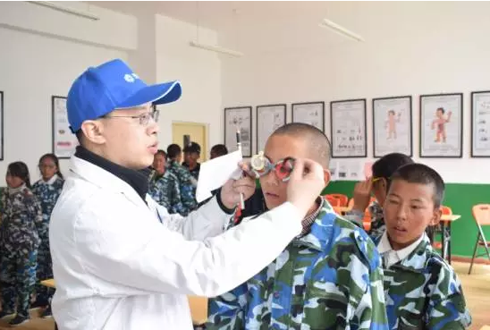第四季"明眸格?；?quot;拾夢(mèng)啟航 送光明更送陽(yáng)光生活