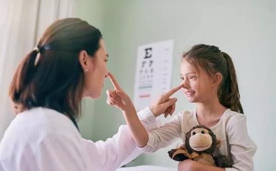父母是近視眼，孩子一定會近視嗎？