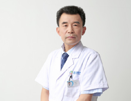 白領(lǐng)一族經(jīng)常面對(duì)電腦，可以做近視手術(shù)嗎？